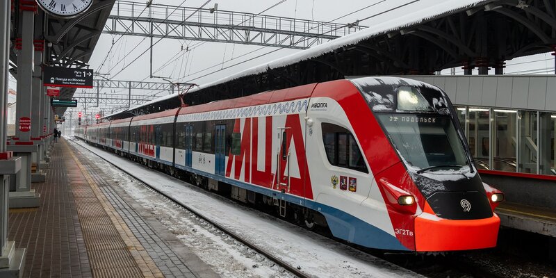 Поезд метро балтиец фото